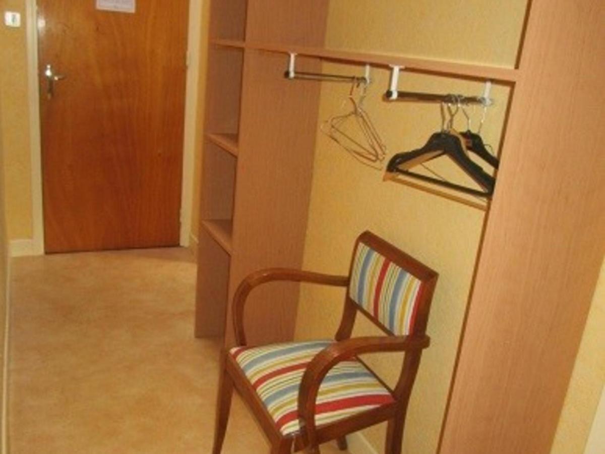 Appartement 2 Chambres, 8 Couchages, Centre-Ville Cauterets, Wifi Gratuit, Parking A Proximite - Fr-1-234-89 Buitenkant foto