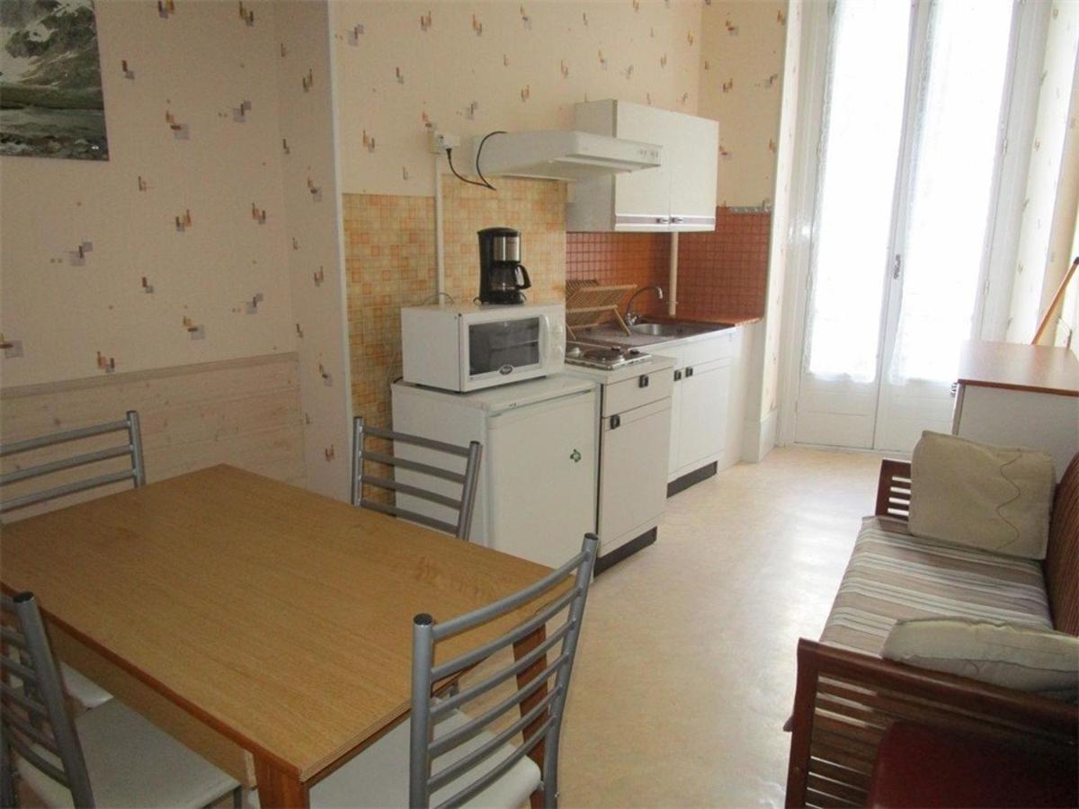 Appartement 2 Chambres, 8 Couchages, Centre-Ville Cauterets, Wifi Gratuit, Parking A Proximite - Fr-1-234-89 Buitenkant foto