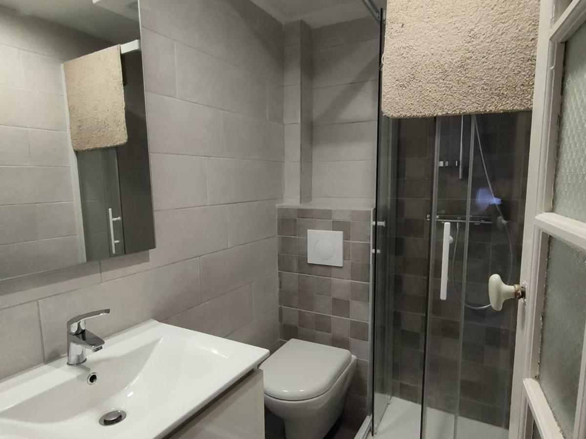 Appartement 2 Chambres, 8 Couchages, Centre-Ville Cauterets, Wifi Gratuit, Parking A Proximite - Fr-1-234-89 Buitenkant foto