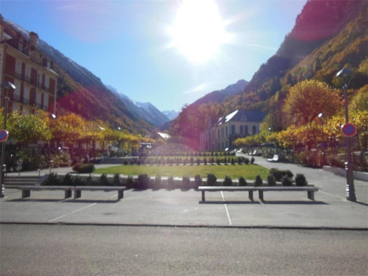 Appartement 2 Chambres, 8 Couchages, Centre-Ville Cauterets, Wifi Gratuit, Parking A Proximite - Fr-1-234-89 Buitenkant foto
